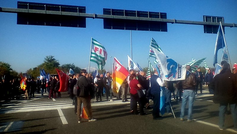 Corteo dei lavoratori di Malpensa 8