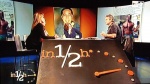 Ilaria Cucchi, Lucia Uva (d) e il segretario generale del Sindacato Autonomo di Polizia, Gianni Tonelli, durante la trasmissione 
