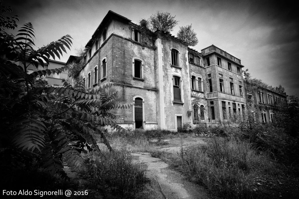 L'inesorabile tramonto dell'ex cotonificio Bernocchi - 1 11