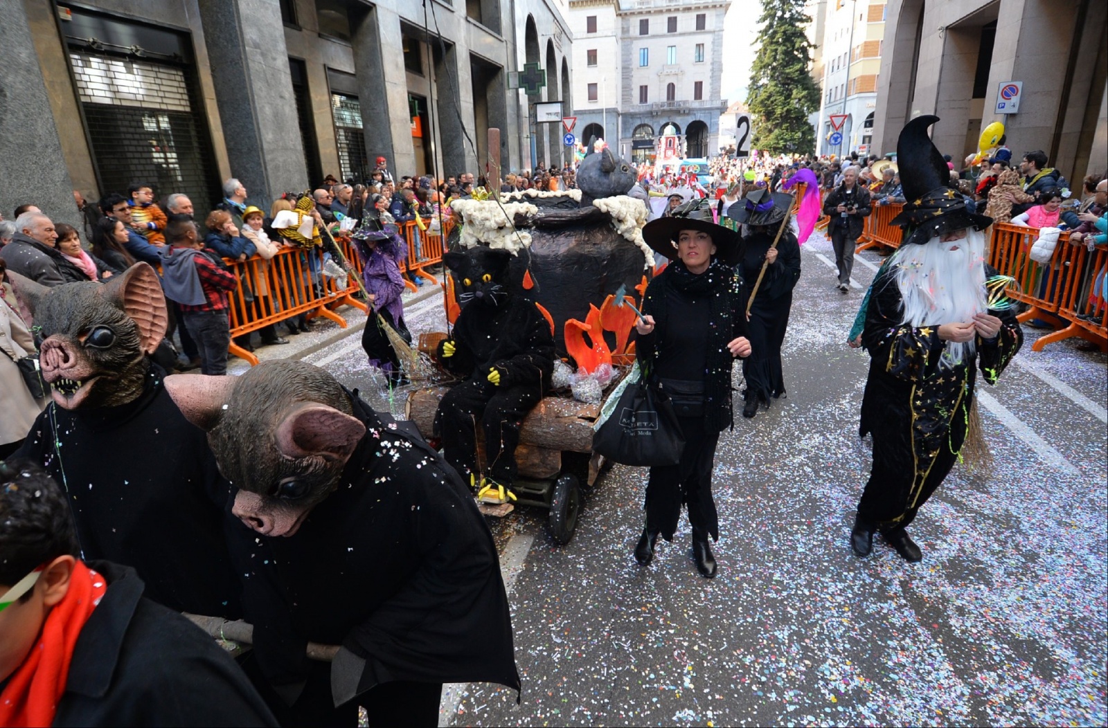 VARESE CARNEVALE BOSINO 2017 PER LE VIE DEL CENTRO CITTA'