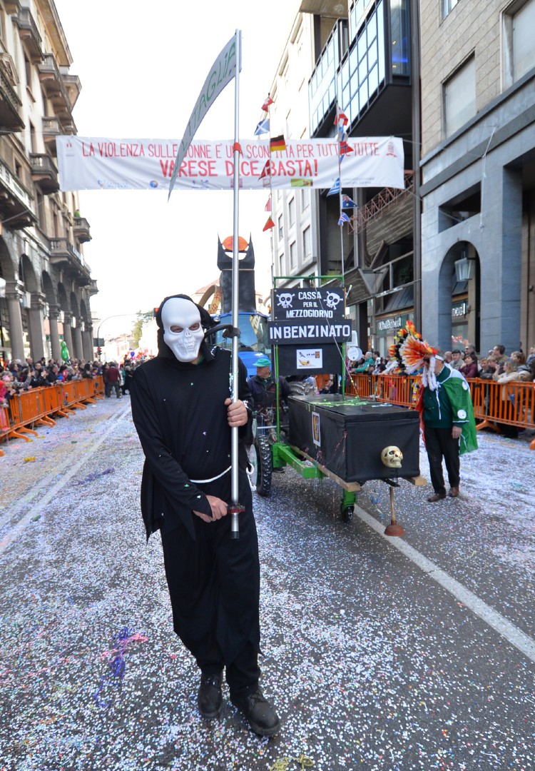 VARESE CARNEVALE BOSINO 2017 PER LE VIE DEL CENTRO CITTA'