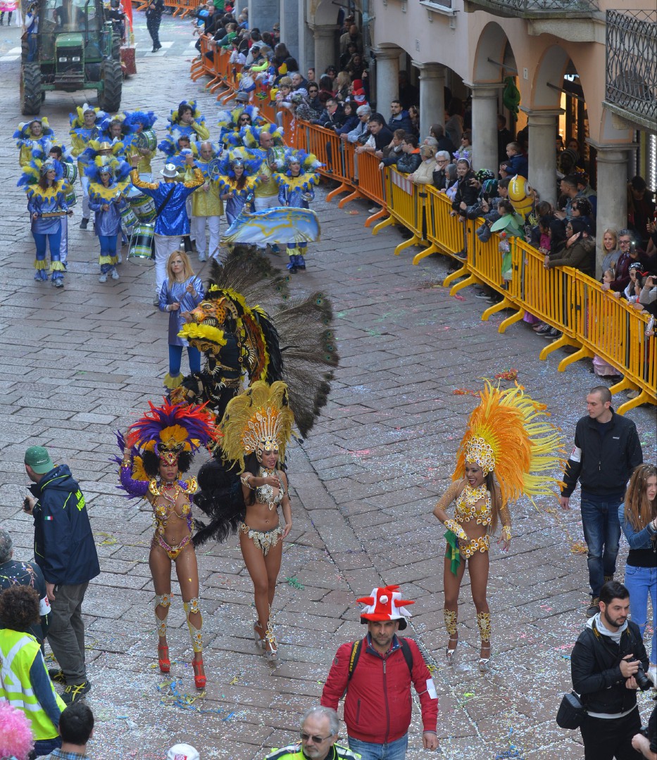 VARESE CARNEVALE BOSINO 2017 PER LE VIE DEL CENTRO CITTA'