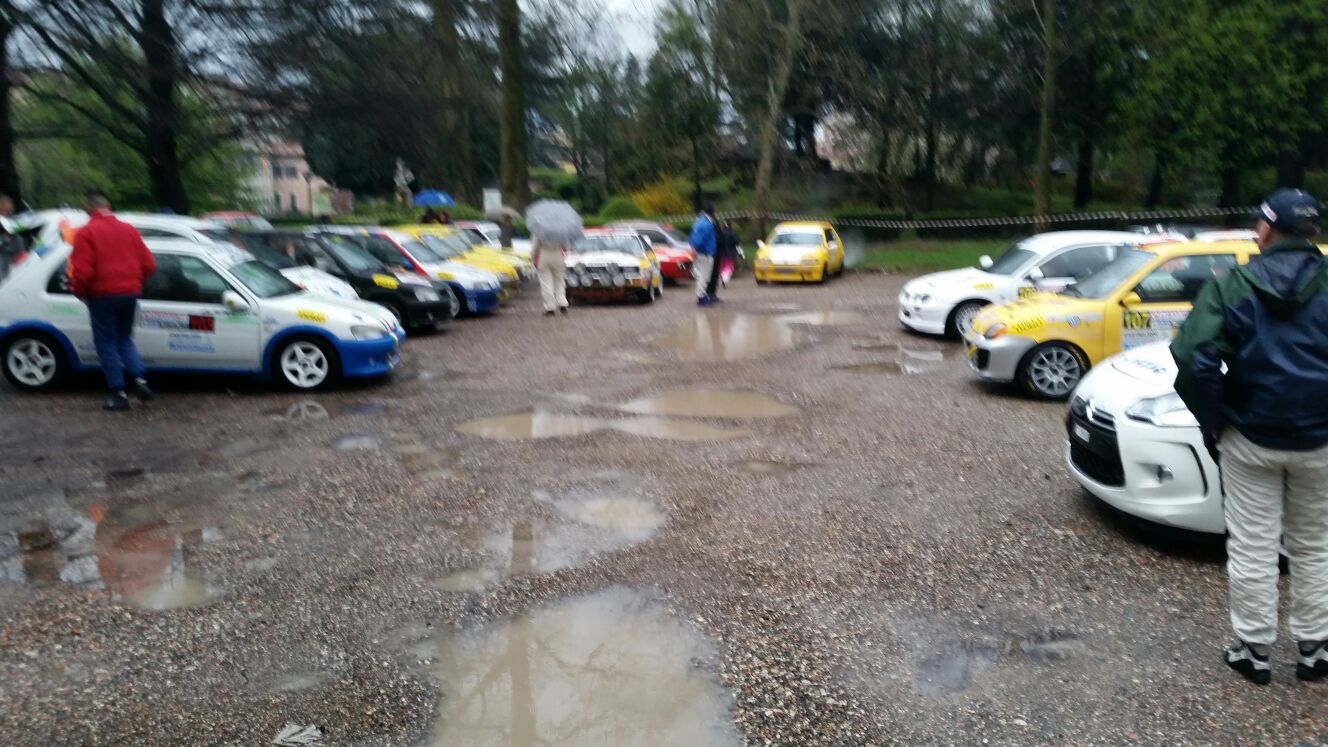 Rally dei Laghi domenica 26 partenza