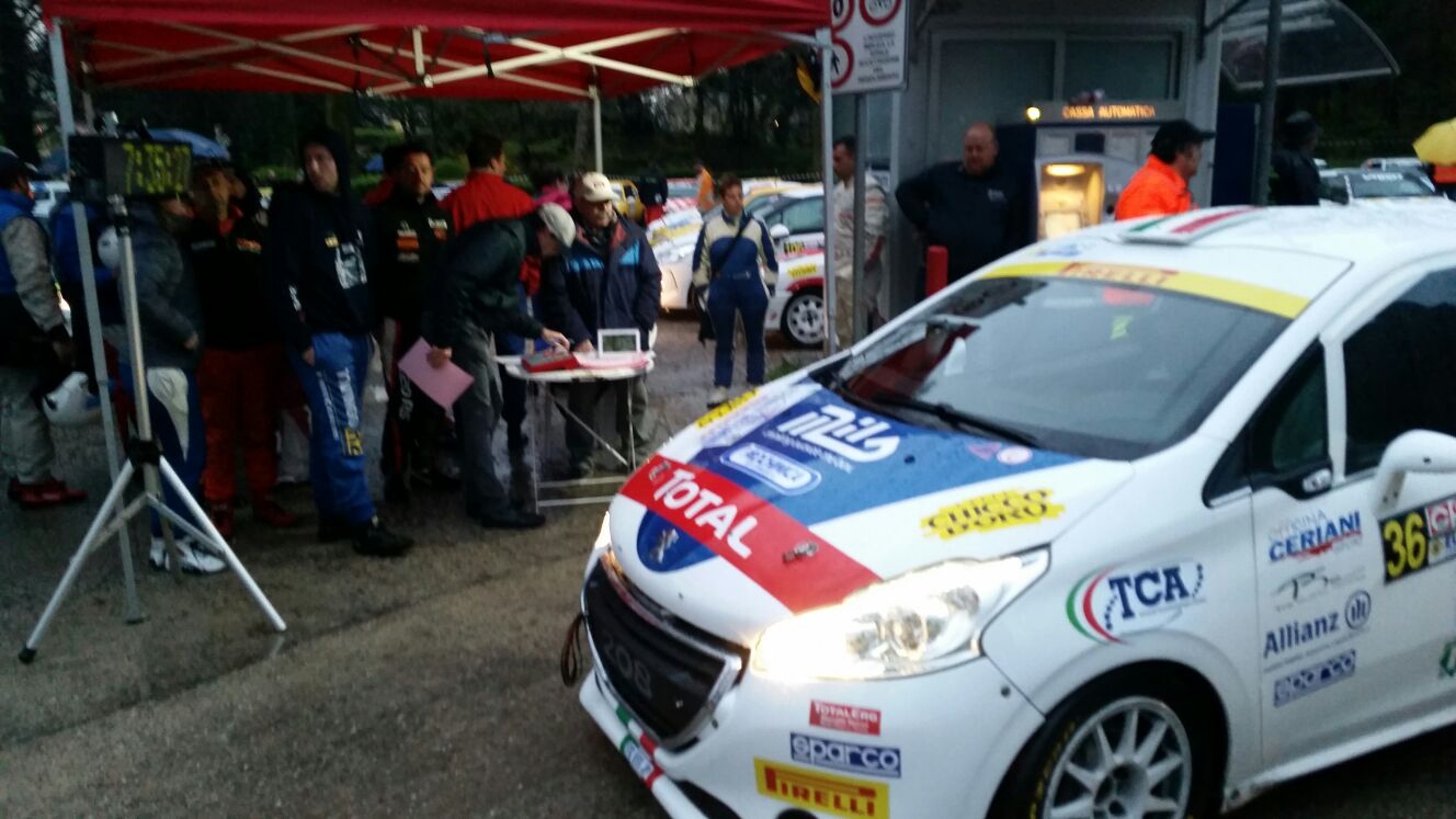 Rally dei Laghi domenica 26 partenza