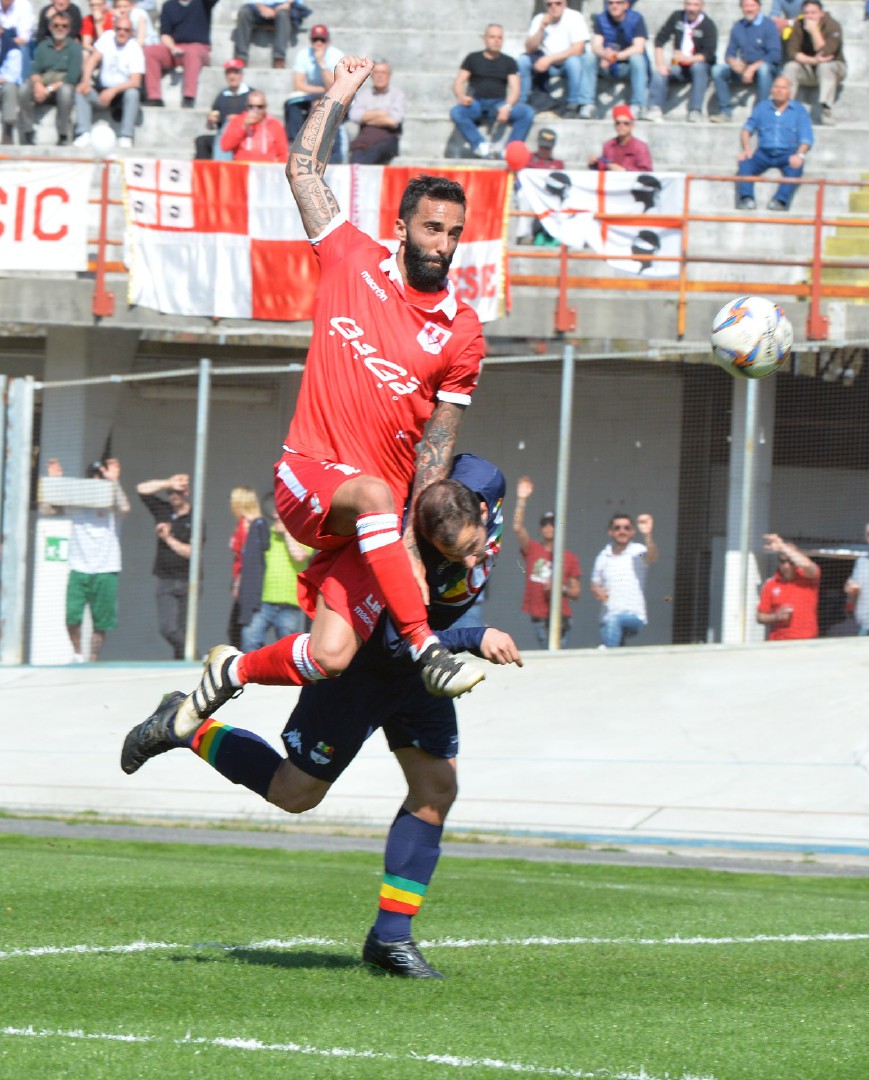 VARESE VARESE CALCIO PRO SETTIMO NELLA FOTO GIOVIO