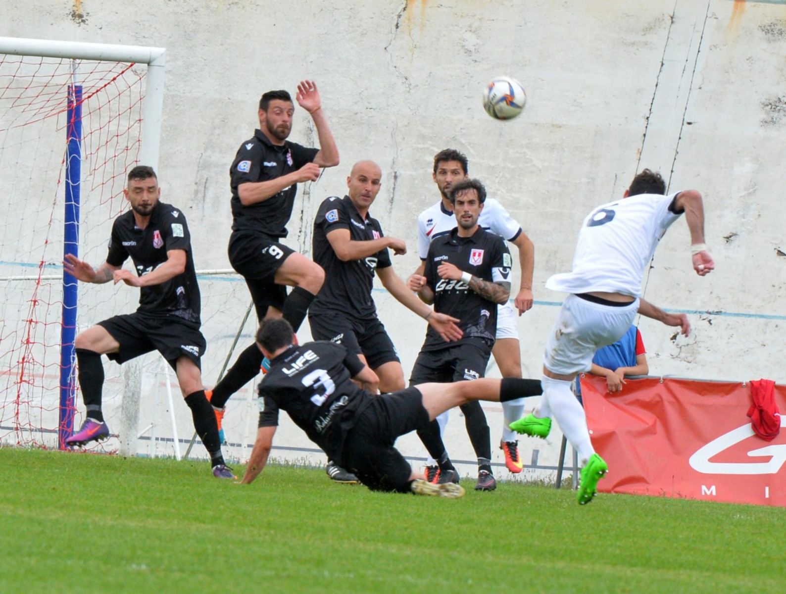 VARESE VARESE CALCIO CARONNESE PLAY OFF NELLA FOTO 