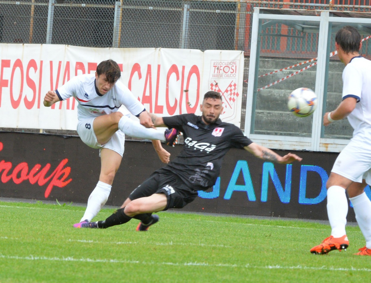 VARESE VARESE CALCIO CARONNESE PLAY OFF NELLA FOTO GAZO