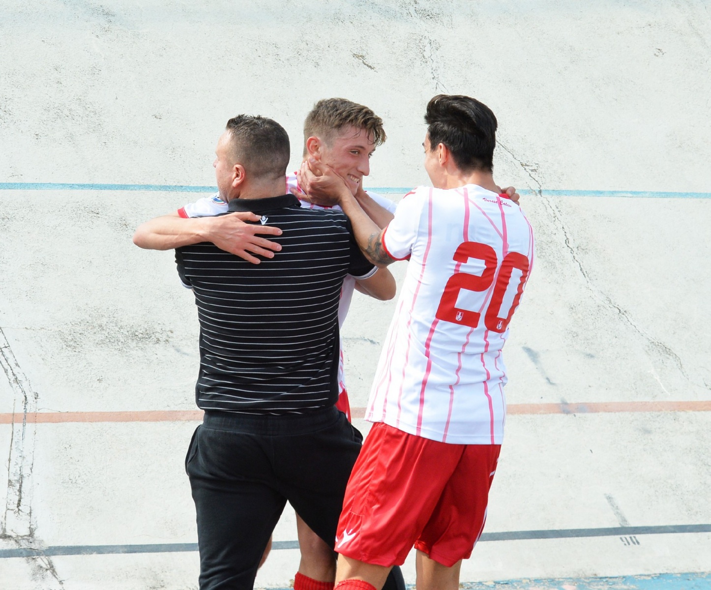 VARESE VARESE CALCIO FOLGORE CARATESE NELLA FOTO ESULTANZA LERCARA