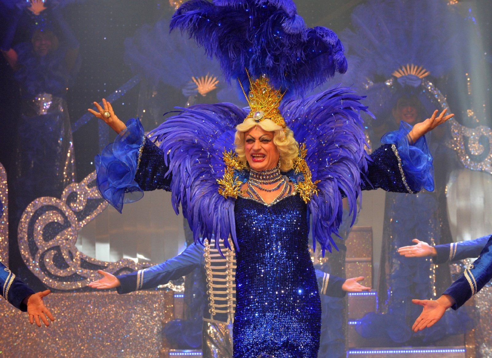 CASSANO MAGNAGO PRIMA TEATRALE LEGNANESI 2018 70 VOGLIA DI RIDERE C'E' TEATRO CASSANO MAGNAGO