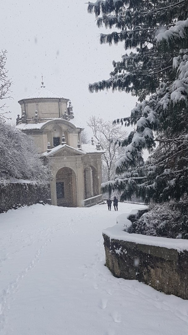 Il meraviglioso Sacro Monte innevato (Giuseppe Macchi)