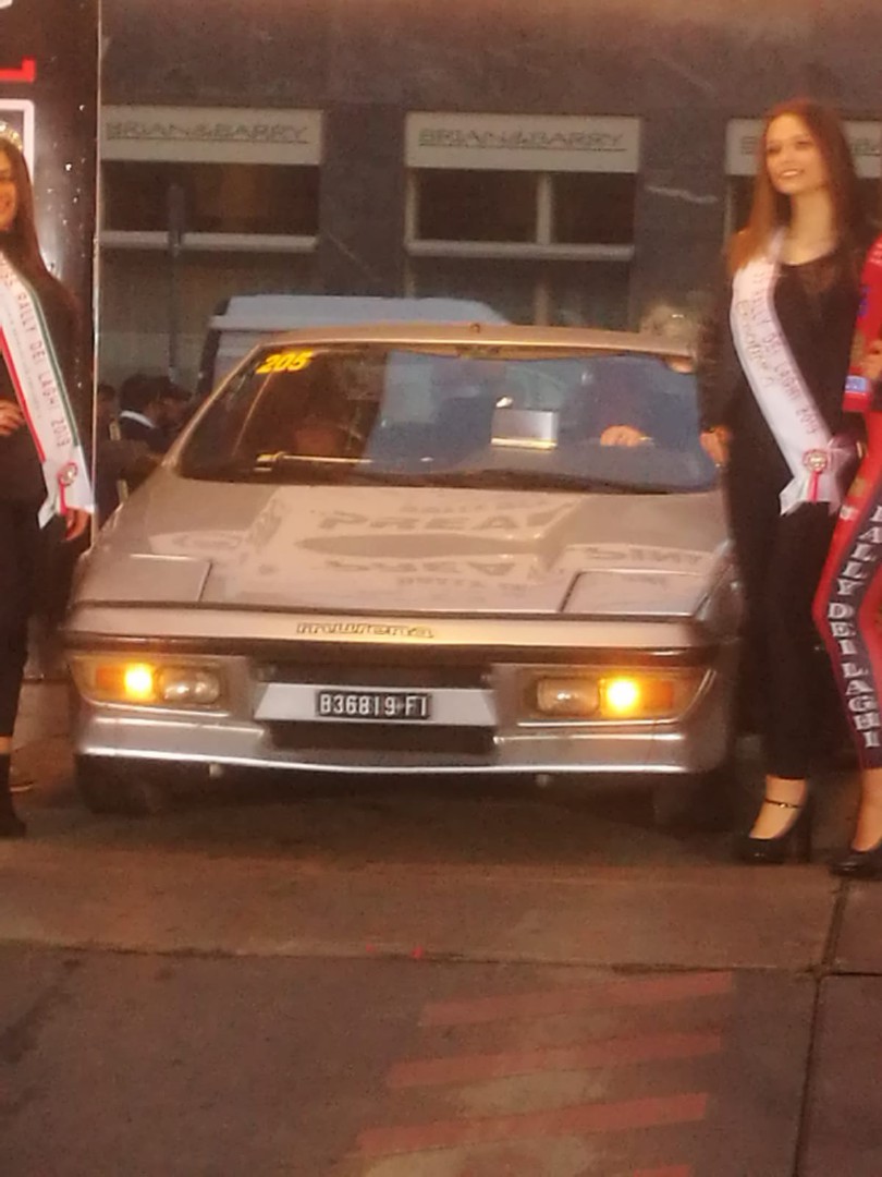 Rally dei Laghi piazza Monte Grappa