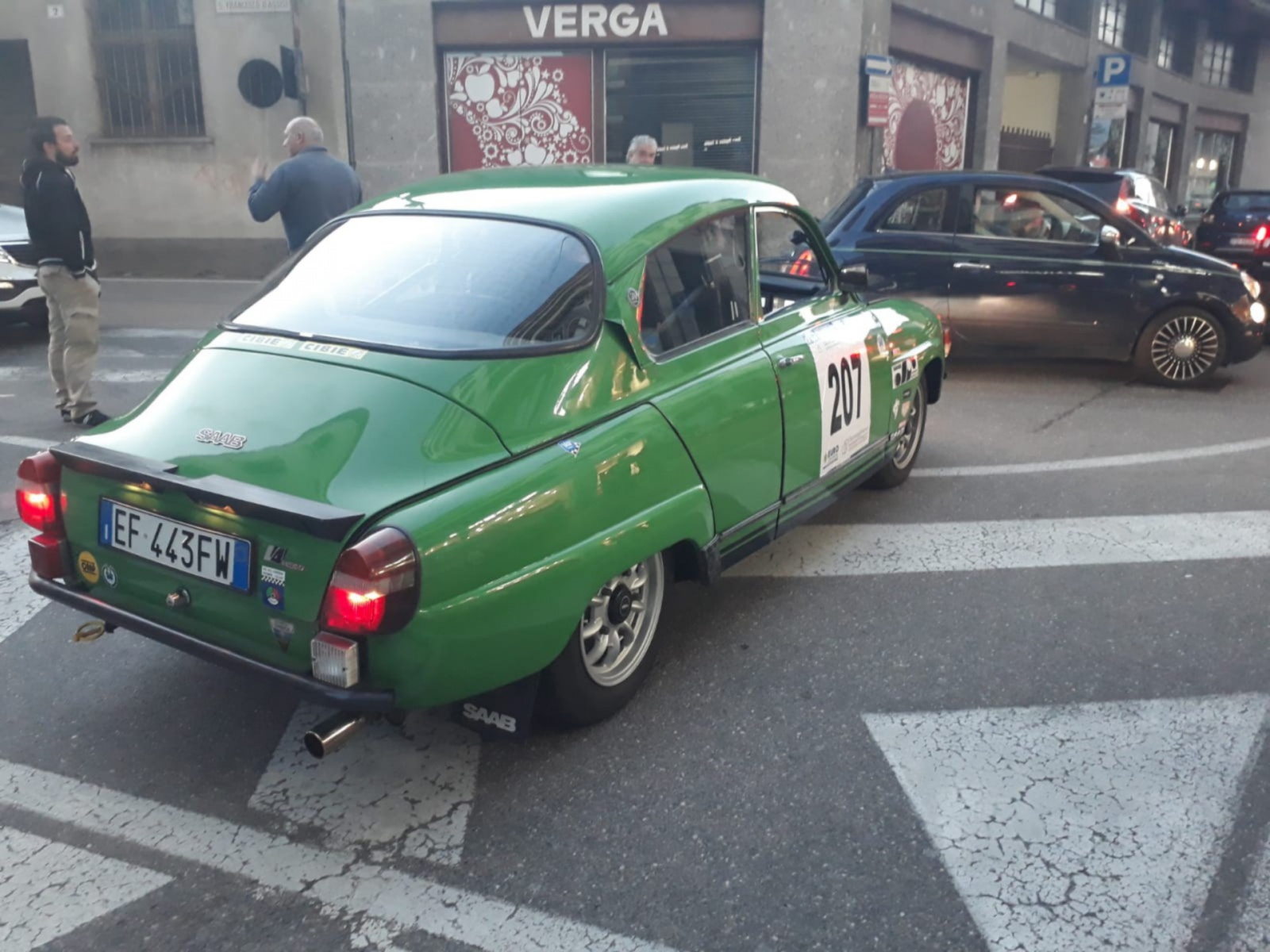 Rally dei Laghi piazza Monte Grappa
