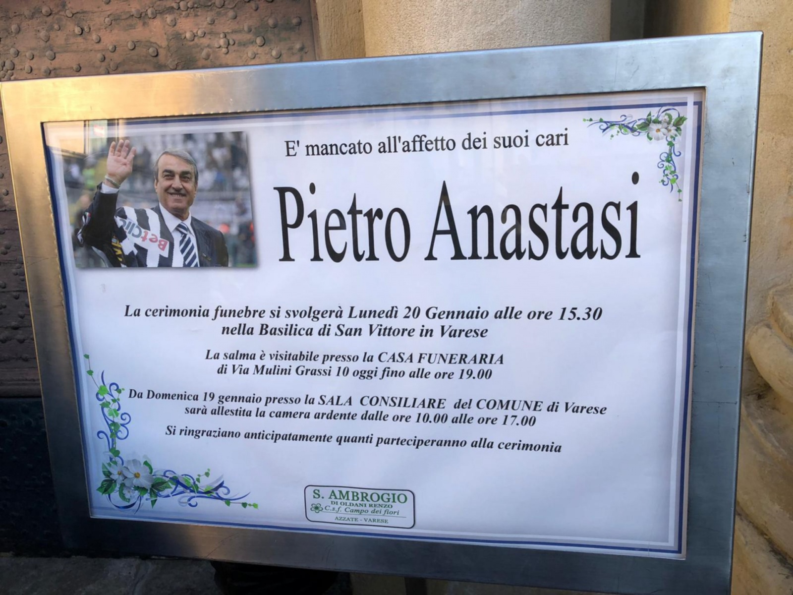 Varese funerale Pietro Anastasi basilica San Vittore