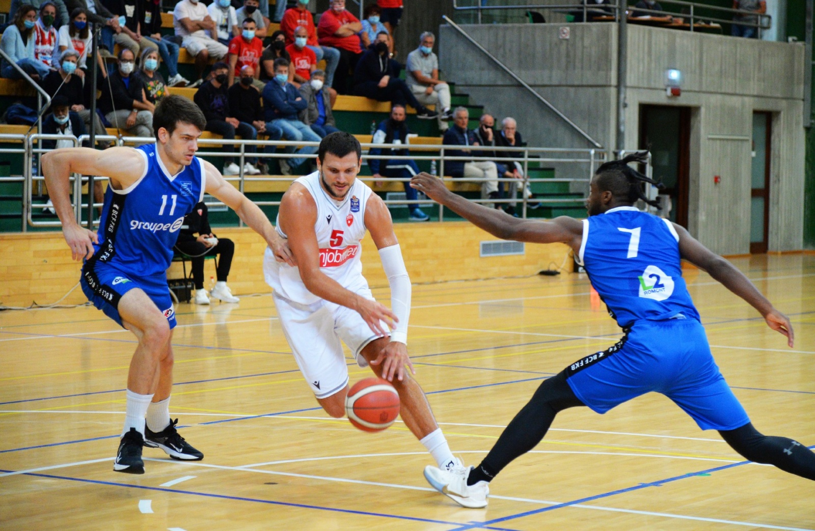 Varese vittoriosa contro il Friburgo (foto Domenico Ghiotto - Blitz)