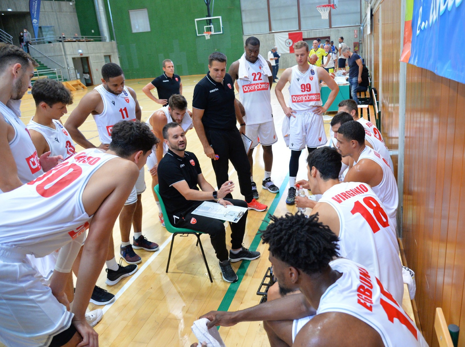 Varese vittoriosa contro il Friburgo (foto Domenico Ghiotto - Blitz)