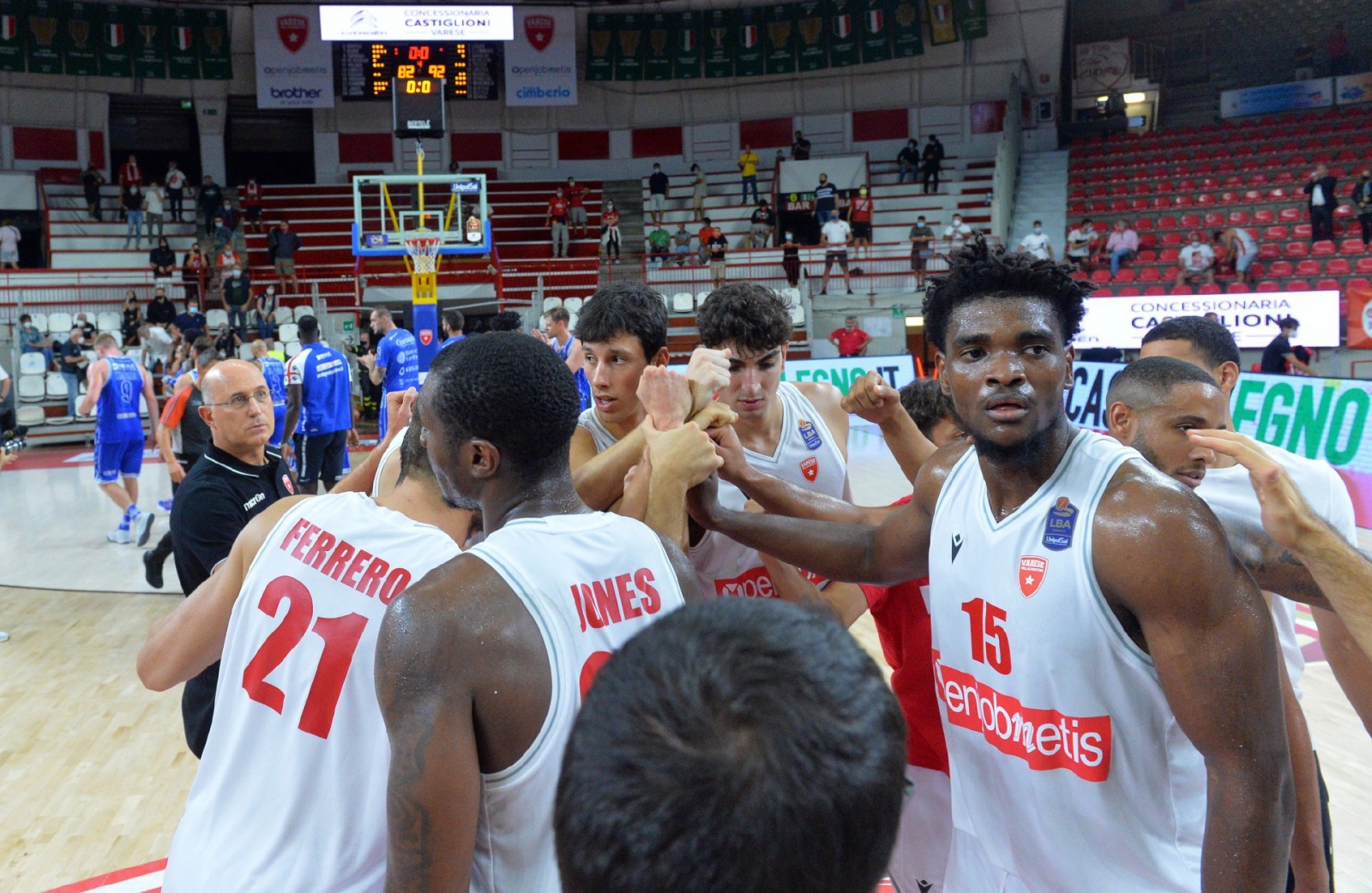 VARESE BASKET SUPERCOPPA 2021 OPENJOBMETIS VARESE - DINAMO SASSARI NELLA FOTO FINALE