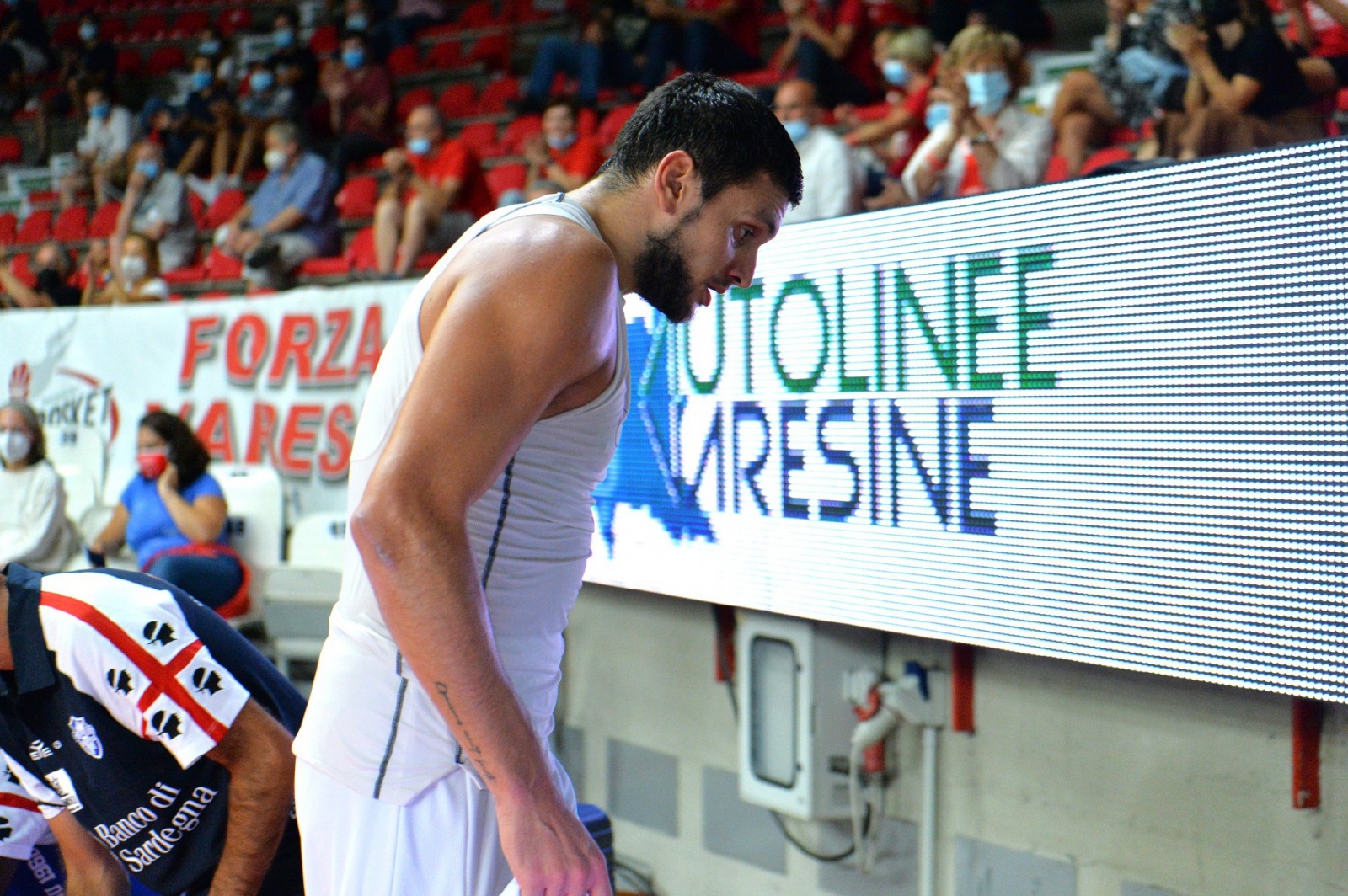 VARESE BASKET SUPERCOPPA 2021 OPENJOBMETIS VARESE - DINAMO SASSARI NELLA FOTO GENTILE ESPULSO