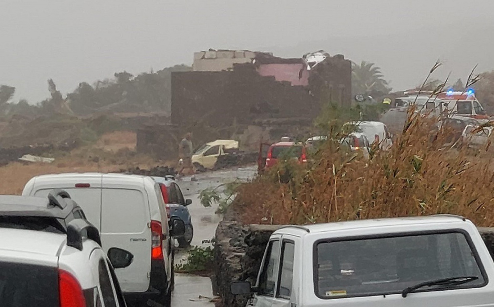 Tromba d'aria a Pantelleria, due morti e 9 feriti