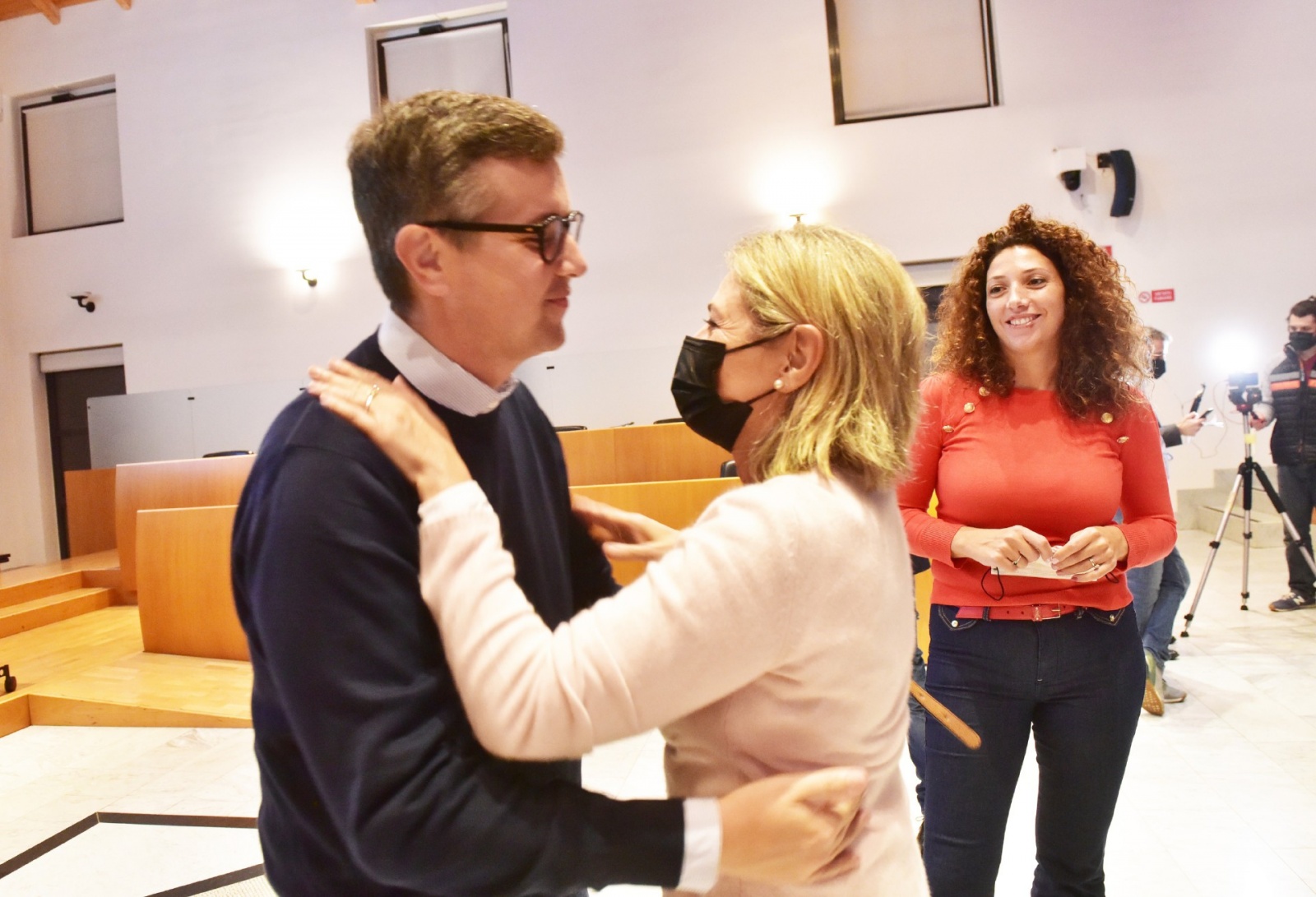 GALLARATE ELEZIONI COMUNALI 2021 NELLA FOTO DAVIDE CASSANI CON LA MAMMA