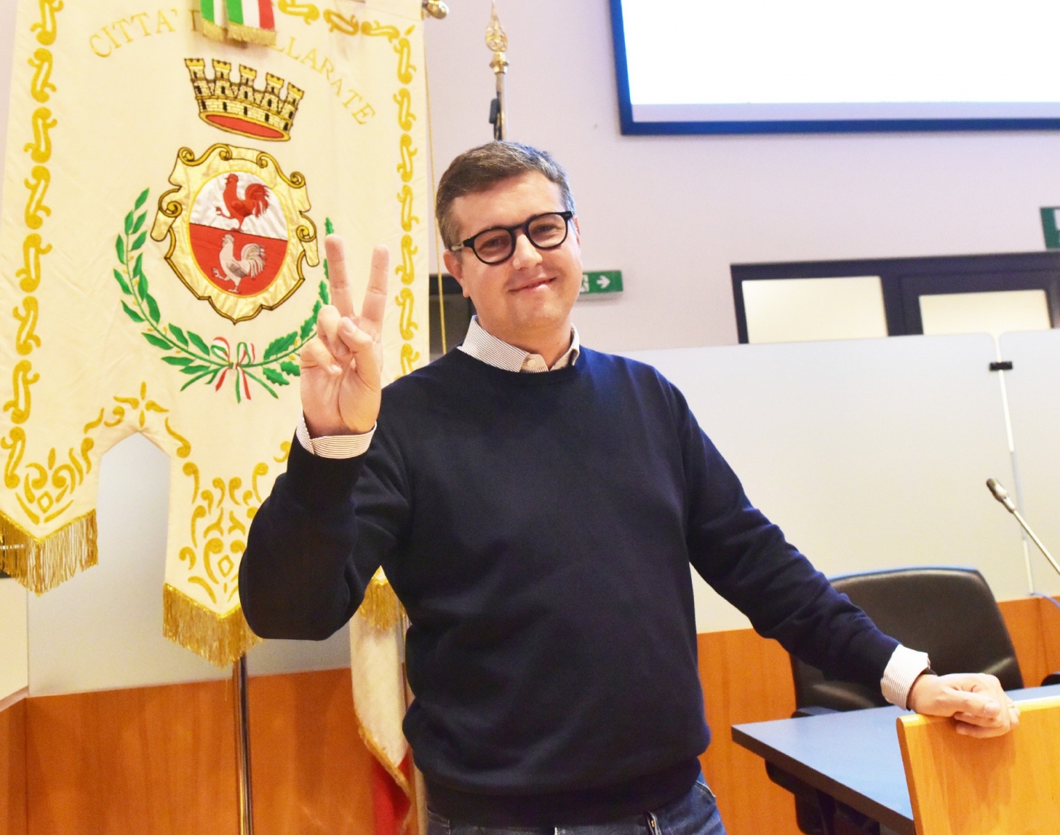 GALLARATE ELEZIONI COMUNALI 2021 NELLA FOTO DAVIDE CASSANI IN TRIONFO