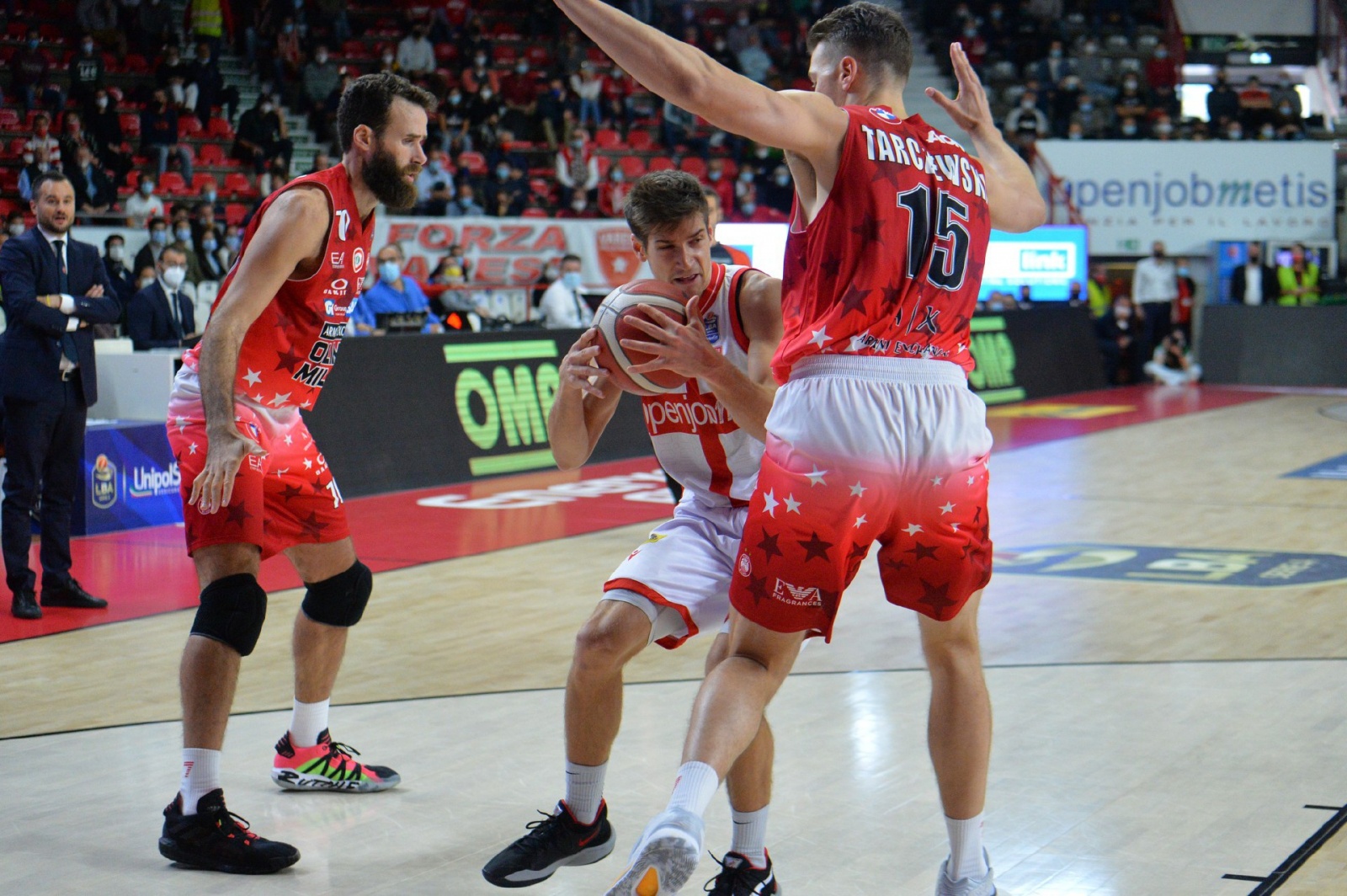 VARESE BASKET OPENJOBMETIS VARESE-OLIMPIA MILANO NELLA FOTO DE NICOLAO