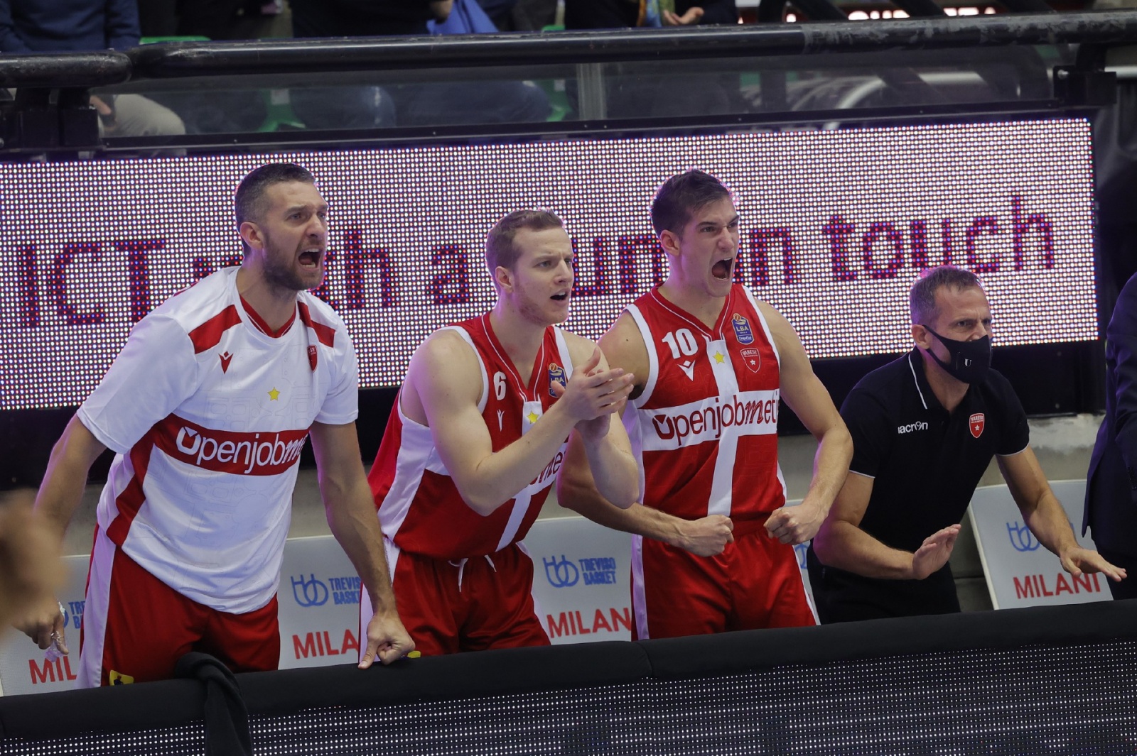 Amato Andrea, Ferrero Giancarlo, De Nicolao Giovanni Nutribullet Treviso - Openjobmetis Varese Lega Basket Serie A 2021/22 Treviso, 31/10/2021 Foto Sergio Mazza / Ciamillo-Castoria