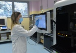 VARESE PROF. FABRIZIO MAGGI, DIRETTORE LABORATORIO MICROBIOLOGIA OSPEDALE DI CIRCOLO E VARIE LABORATORI E TECNICI AL LAVORO