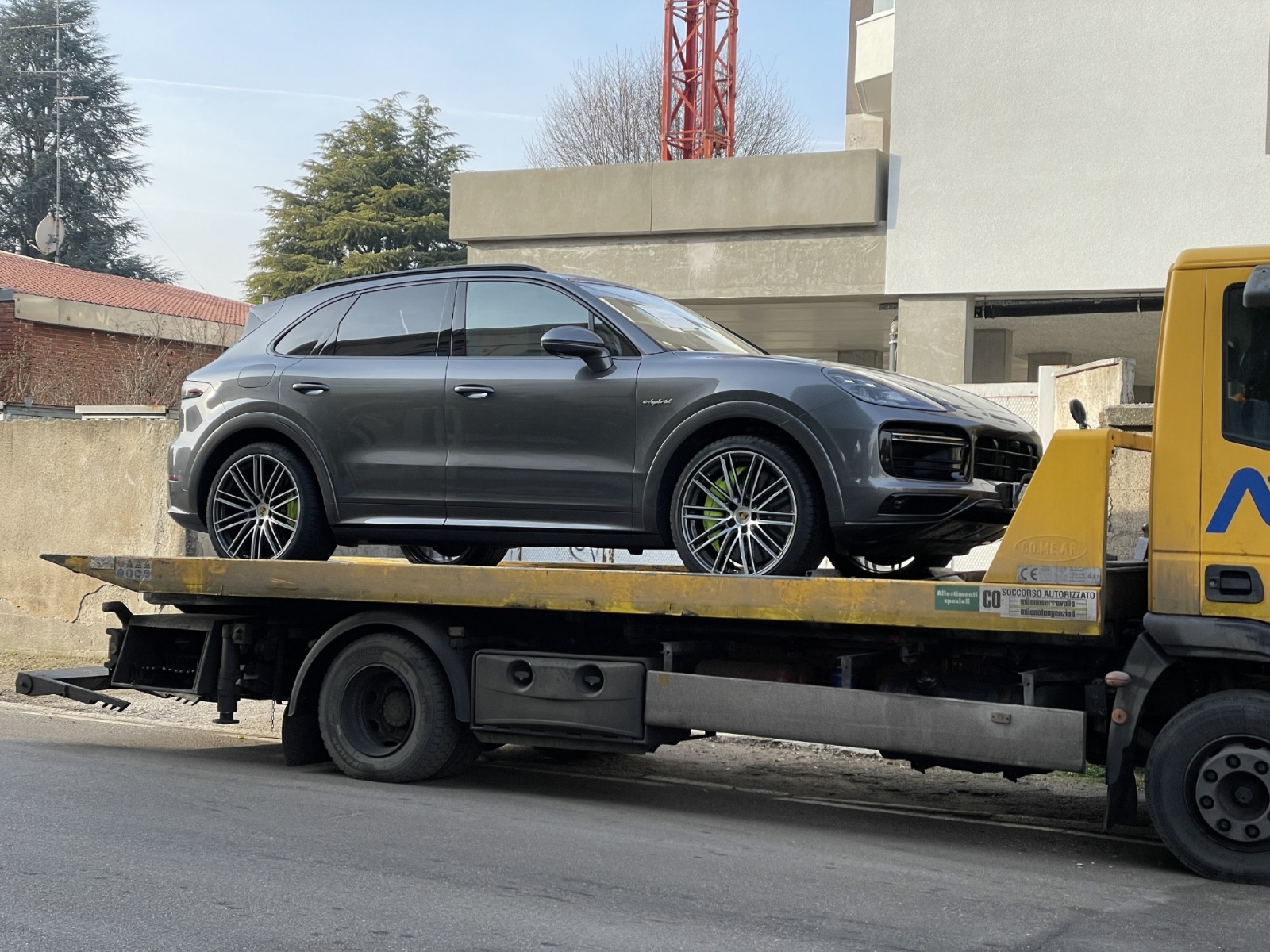 SARONNO SEQUESTRO BENI IMMOBILI AD IMPRENDITORE SARONNESE