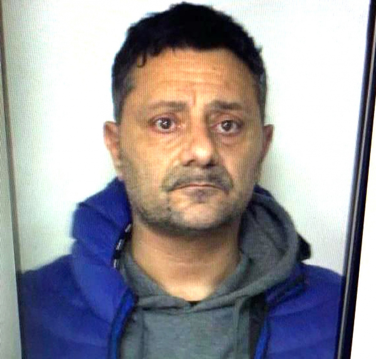 VARESE LE SEGNALETICHE DEI DUE EVASI DAL CARCERE DEI MIOGNI NELLA FOTO ROBERTO NARDELLO