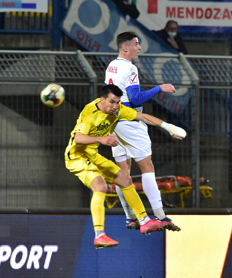 BUSTO ARSIZIO PRO PATRIA RENATE CALCIO NELLA FOTO PARKER