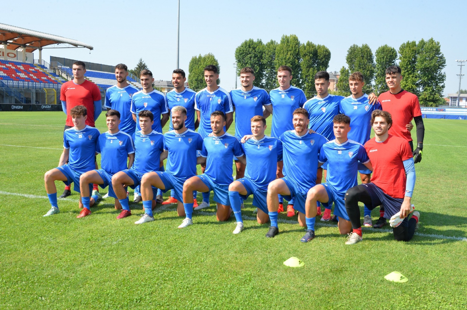 BUSTO ARSIZIO RADUNO PRO PATRIA CALCIO STAGIONE 2022-2023 NELLA FOTO FORMAZIONE