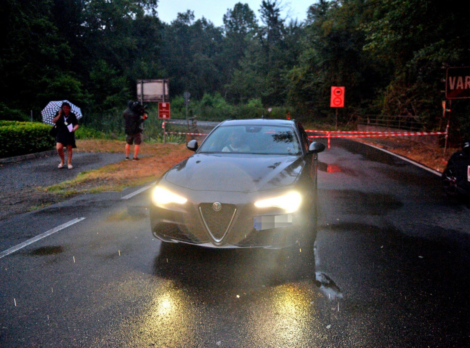 CANTELLO OMICIDIO PASSIONALE VIA VARESE