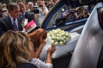 Cittadini partecipano al funerale della piccola Diana Pifferi nella chiesa dei santi Pietro e Paolo a San Giuliano Milanese, 29 Luglio 2022.ANSA/MATTEO CORNER
