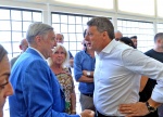CASTIGLIONE OLONA MATTEO RENZI IN VISITA ALLA NAU OCCHIALI CON MARIACHIARA GADDA, DAVIDE GALIMBERTI, STEFANO MALERBA, GIANPAOLO ERMOLLI NELLA FOTO CON GUIDO BORGHI