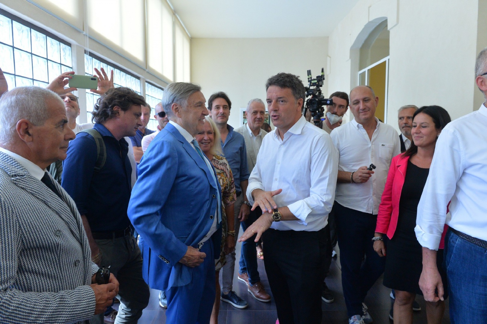 CASTIGLIONE OLONA MATTEO RENZI IN VISITA ALLA NAU OCCHIALI CON MARIACHIARA GADDA, DAVIDE GALIMBERTI, STEFANO MALERBA, GIANPAOLO ERMOLLI