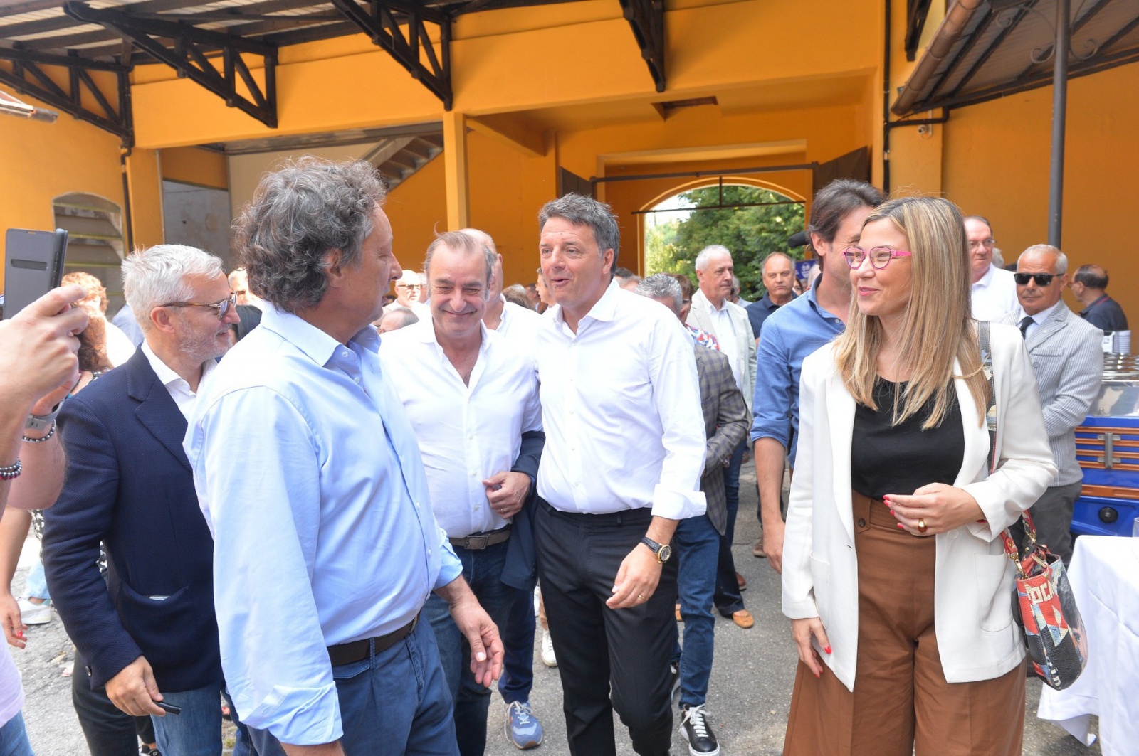CASTIGLIONE OLONA MATTEO RENZI IN VISITA ALLA NAU OCCHIALI CON MARIACHIARA GADDA, DAVIDE GALIMBERTI, STEFANO MALERBA, GIANPAOLO ERMOLLI