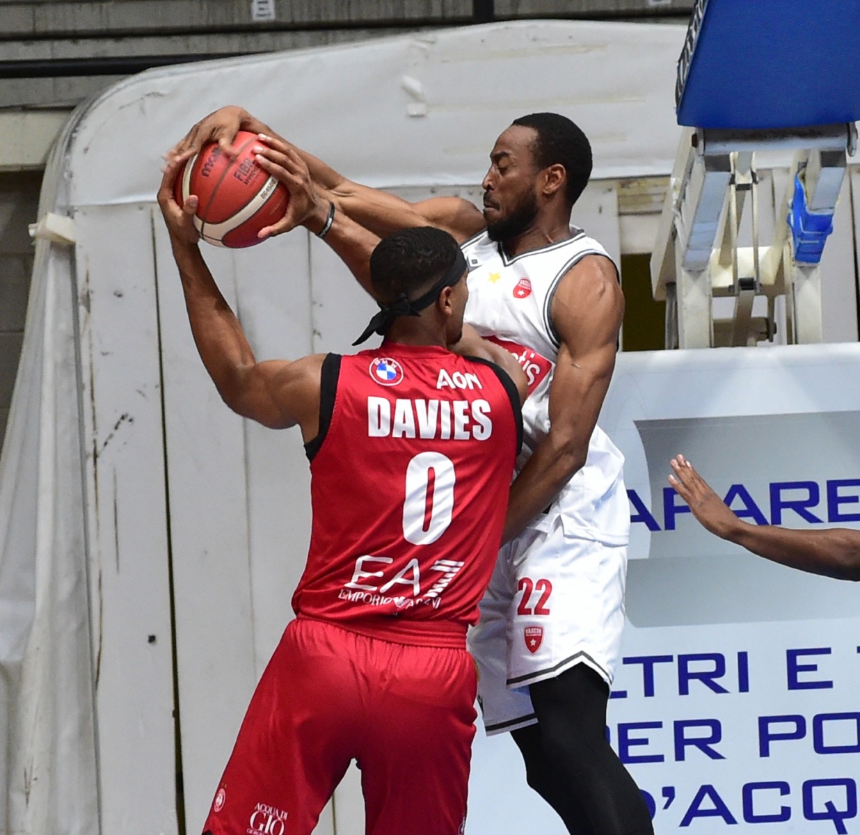 DESIO OPENJOBMETIS VARESE OLIMPIA MILANO NELLA FOTO BROWN