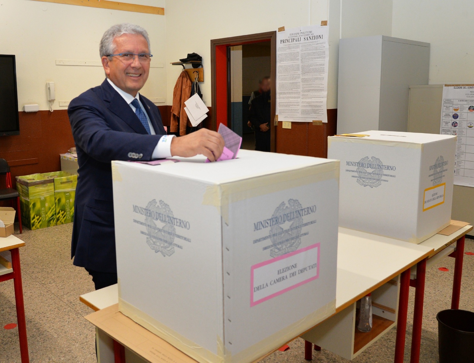 TURATE GIANFRANCO LIBRANDI AL VOTO ELEZIONI 2022
