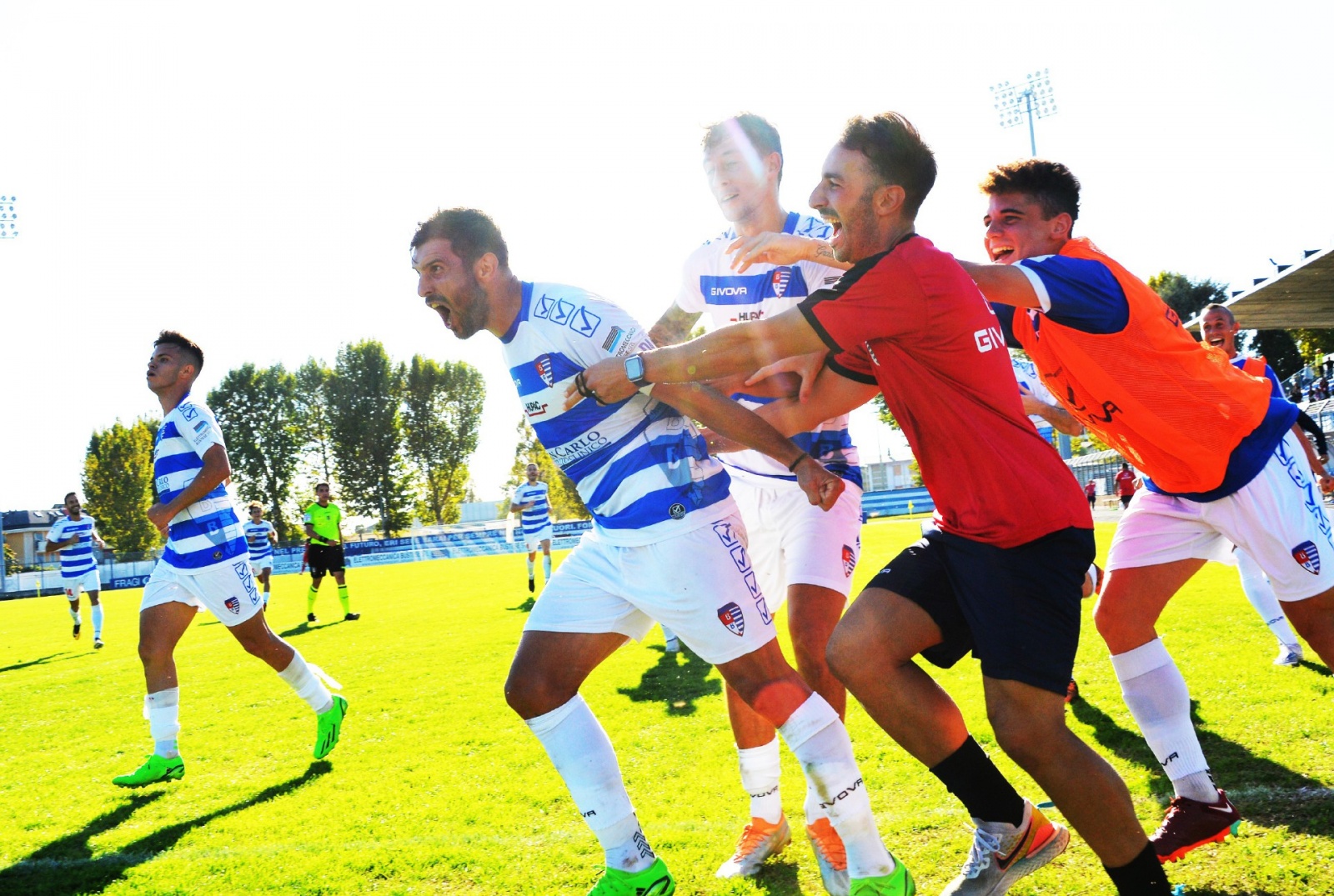 BUSTO ARSIZIO PRO PATRIA PRO VERCELLI CALCIO NELLA FOTO ESULTANZA NICCO