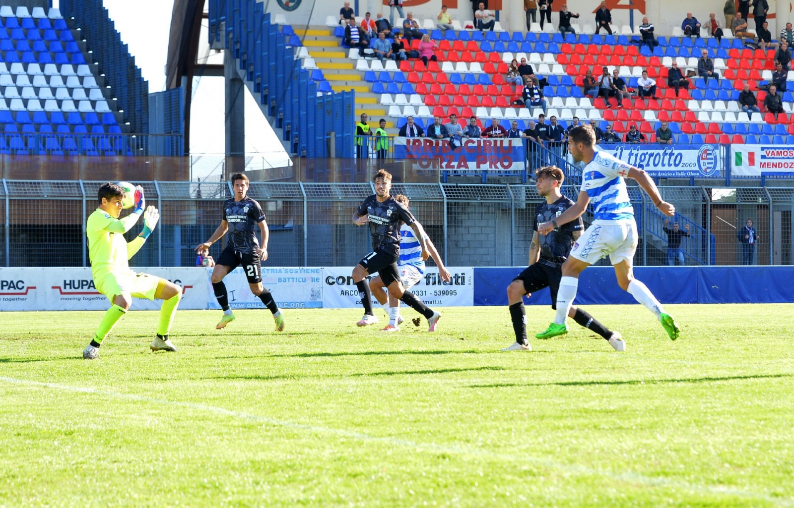 BUSTO ARSIZIO PRO PATRIA PRO VERCELLI CALCIO NELLA FOTO GOL NICCO