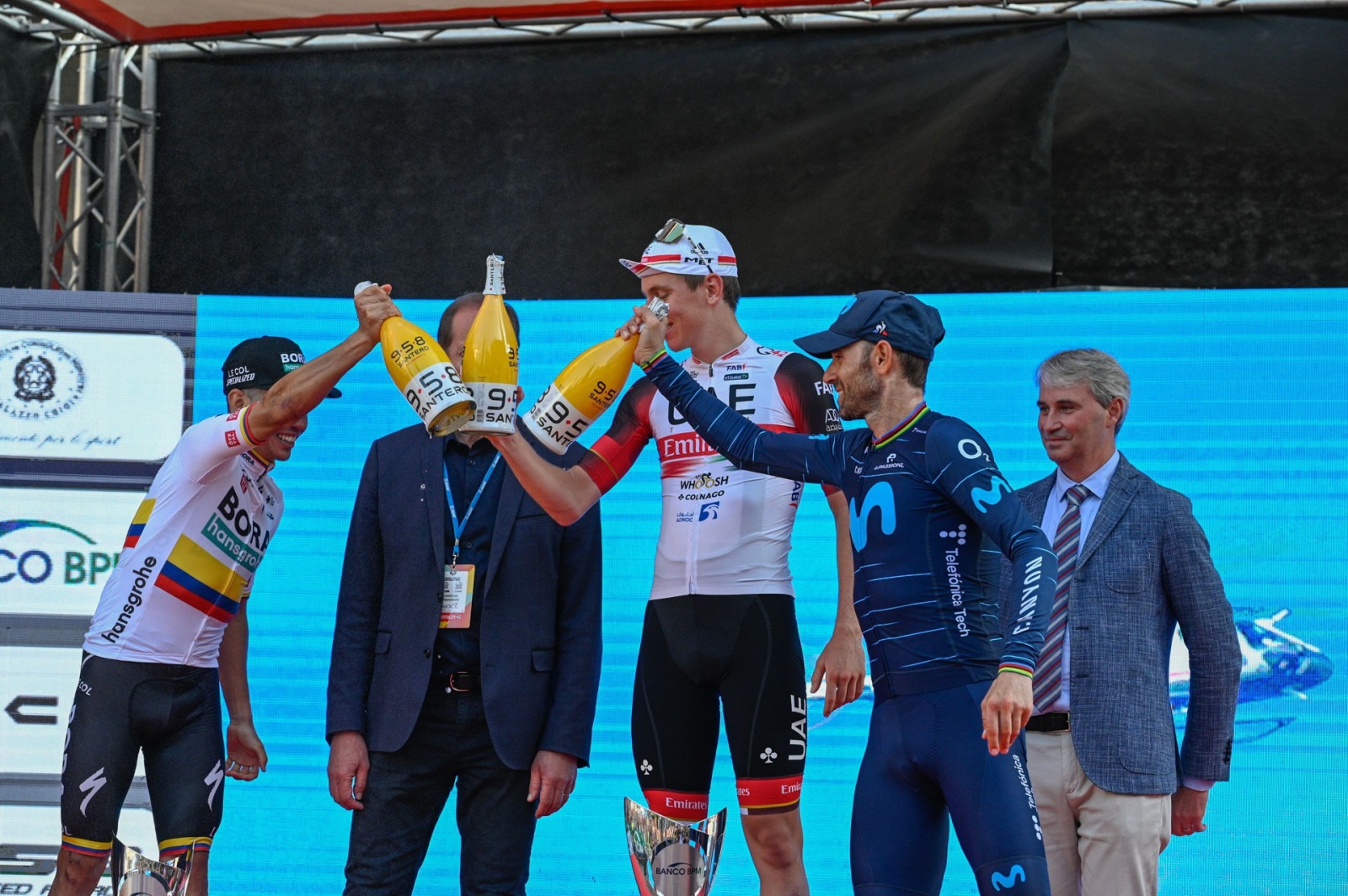 CICLISMO 101ESIMA EDIZIONE TRA VALLI VARESINE 2022