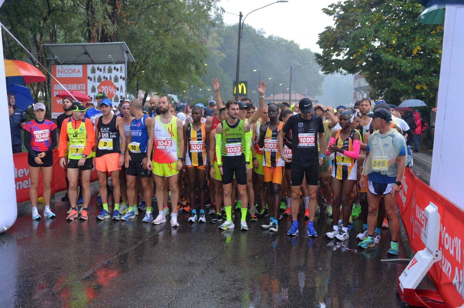 VARESE PREPARAZIONE ATLETI E PARTENZE VARESE CITYRUN 2022