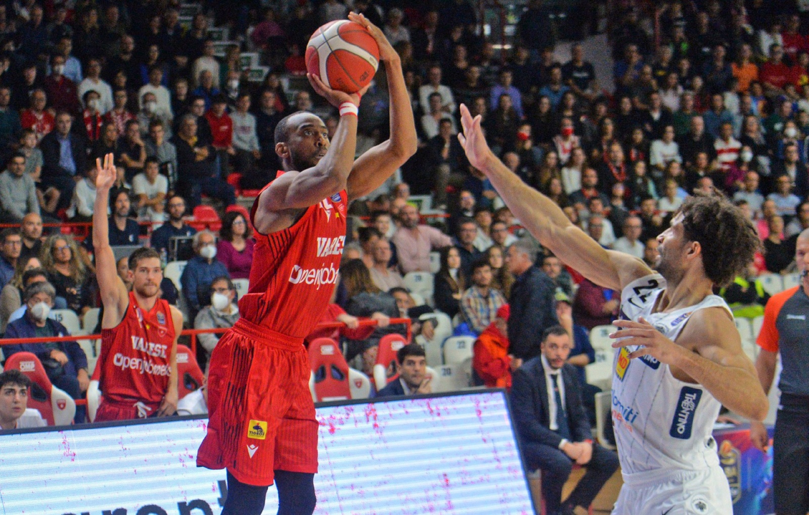VARESE BASKET OPENJOBMETIS VARESE-TRENTO NELLA FOTO BROWN