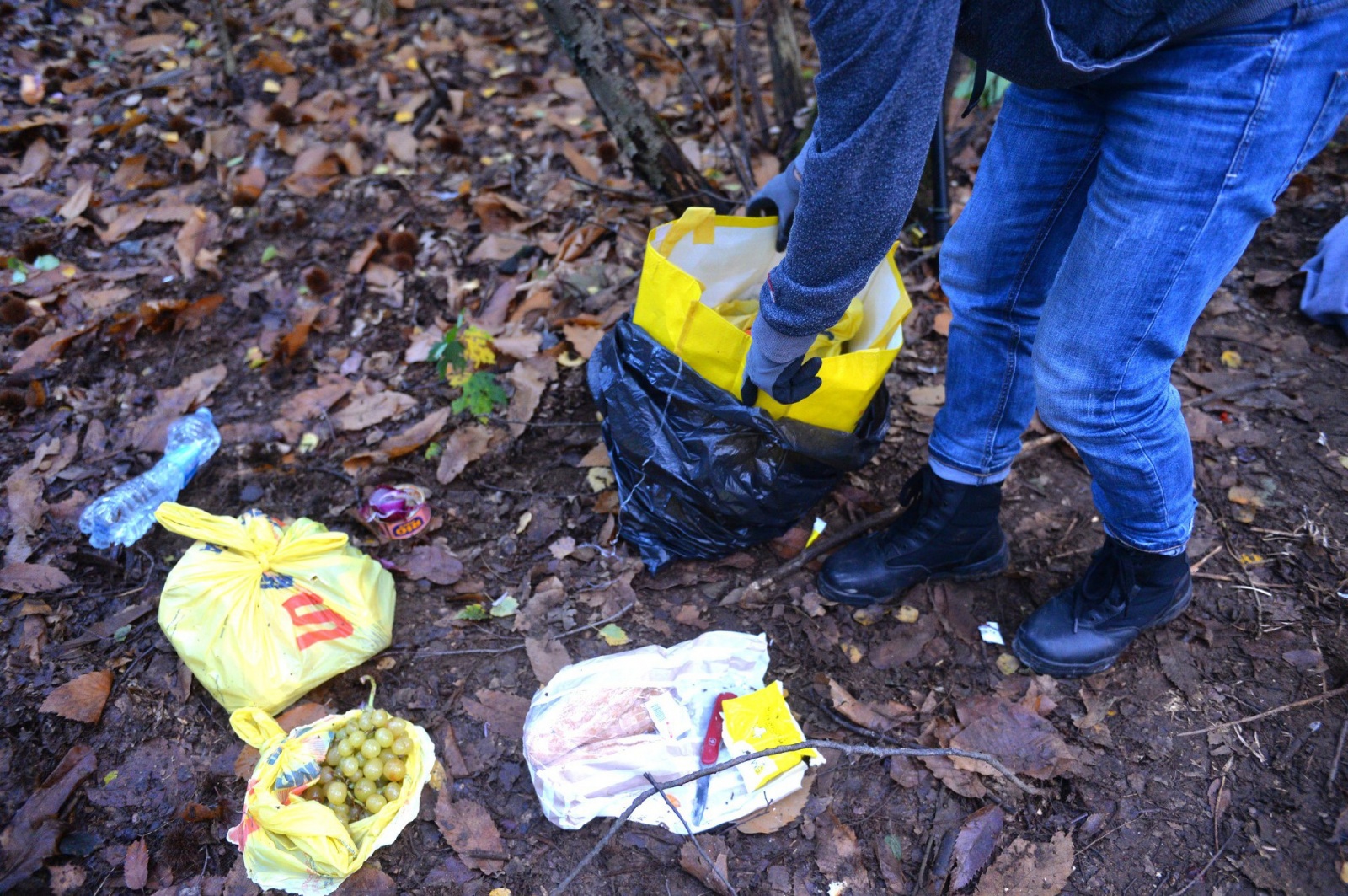 TRADATE OPERAZIONE ANTIDROGA SQUADRA MOBILE VARESE CON AUSILIO REPARTO PREVENZIONE CRIMINE MILANO E POLIZIA LOCALE