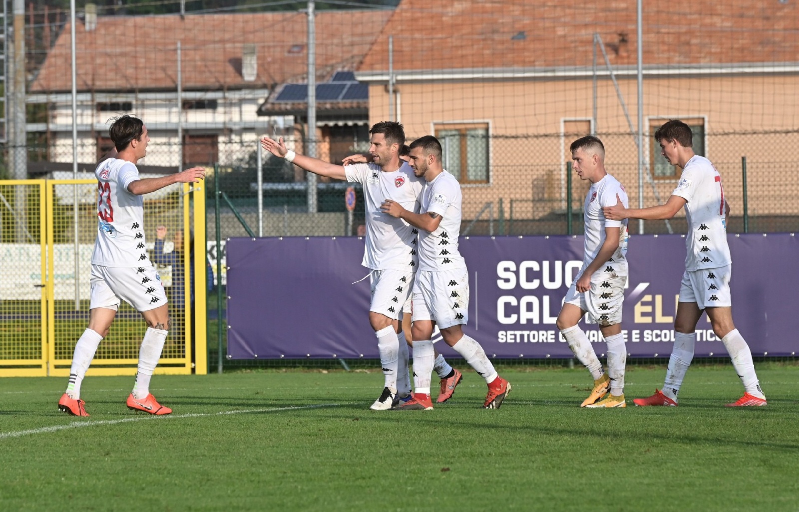 VENEGONO SUPERIORE CALCIO SERIE D COPPA ITALIA VARESINA VS. CITTA’ DI VARESE NELLA FOTO ESULTANZA VARESE