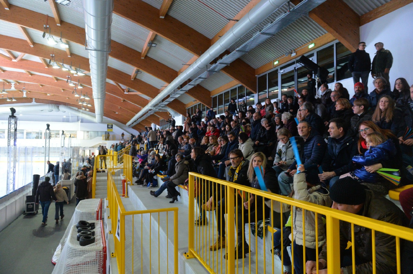 VARESE INAUGURAZIONE PALAGHIACCIO AL PUBBLICO