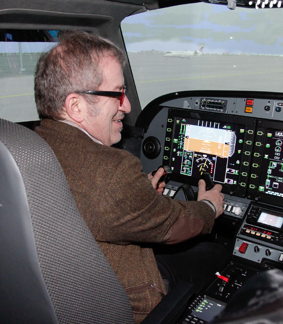 somma lombardo, museo del volo volandia - roberto maroni inaugura nuovo padiglione Aermacchi