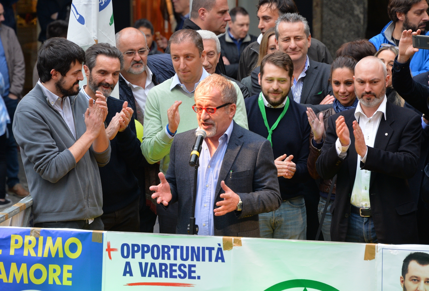 VARESE COMIZIO DI MATTEO SALVINI IN PIAZZA PODESTA' NELLA FOTO MARONI