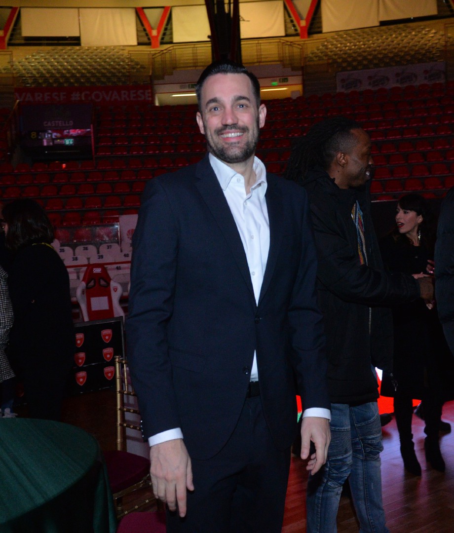 VARESE. FESTA DI NATALE 2022 OPENJOBMETIS PALLACANESTRO VARESE ALLÕENERXENIA ARENA NELLA FOTO COACH BRASE