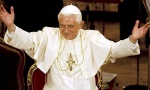 PAPA: GUERRA SANTA ISLAM E' CONTRO DIO E LA RAGIONE. Pope Benedict XVI greets students and professors at the Auditorium Maximum of the University of Regensburg in Regensburg, Germany, Tuesday, 12 September 2006. The pope visits his home state Bavaria unti